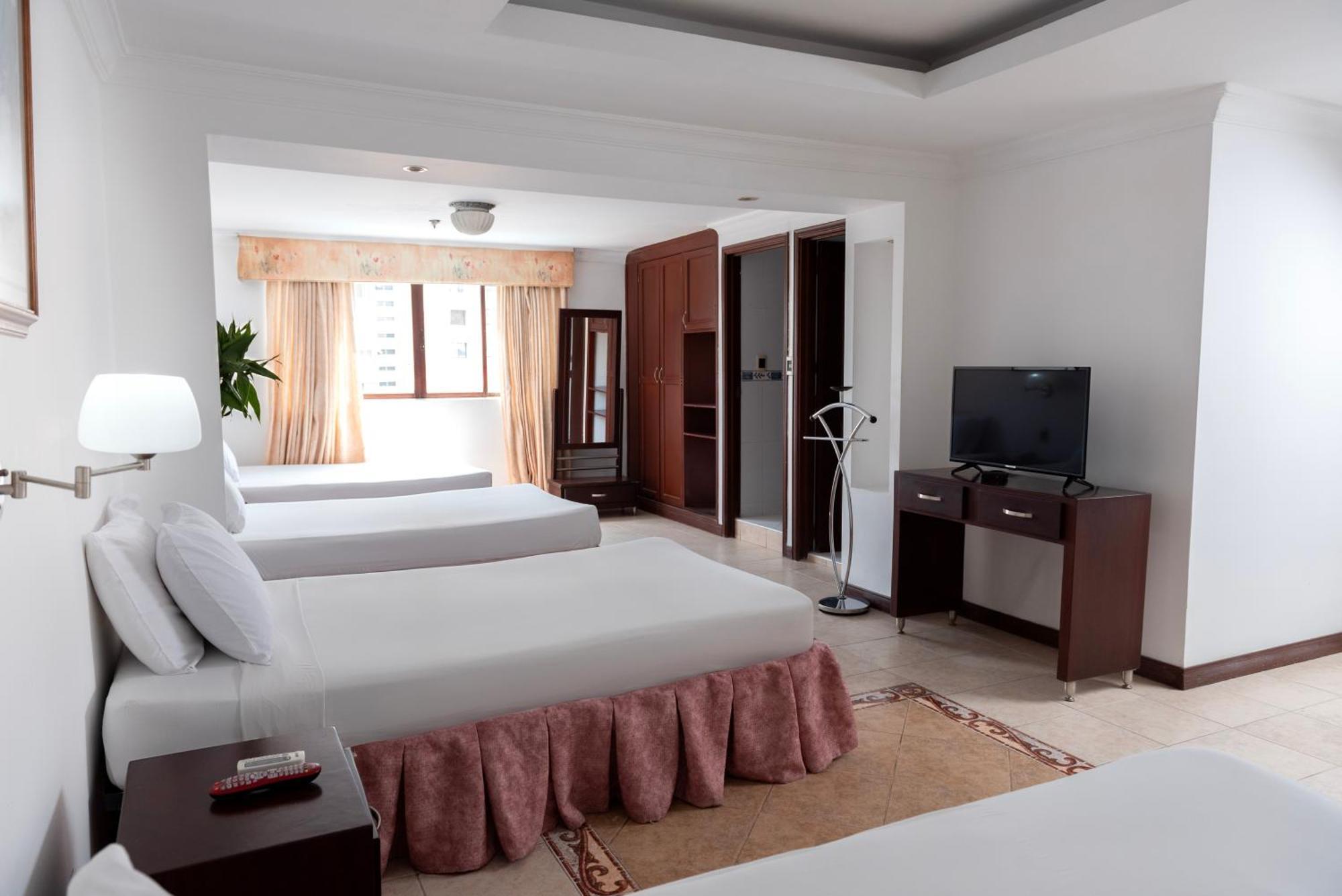Hotel Plaza Las Americas Калі Екстер'єр фото